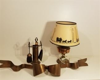 Vintage Aladdin Electric Oil Lamp & Copper Decor https://ctbids.com/#!/description/share/317446