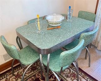 vintage Formica table with four chairs