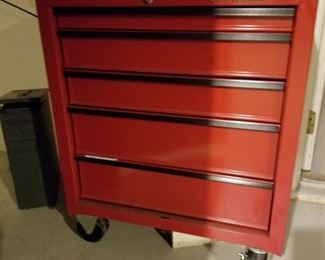 Craftsman rolling tool cabinet with lock 