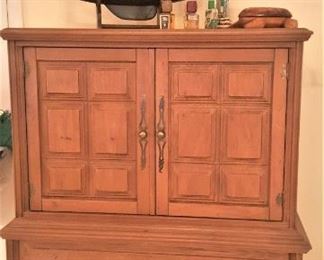 Oak chest of drawers ( Stanley)