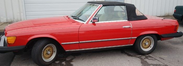 MERCEDES WITH RAGTOP