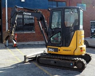 2014 John Deere Model 35G Mini Excavator, Product ID Number 1FF035GXEEK271067, 1,406 Hours, 5' 8.5" x 1' 2" Blade, 12" Bucket With Thumb Plumbed
