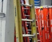 Louisville 24' Fiberglass Extension Ladder, Model FE4224HD, Load Capacity 375 Pounds