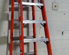 Louisville 10' Fiberglass Folding Step Ladder, Model FS1510, Load Capacity 300 Pounds