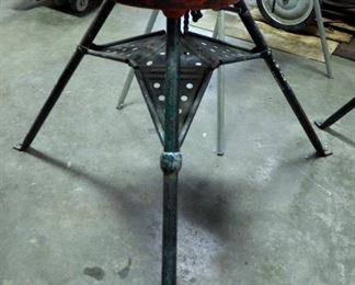 Ridgid Collapsible Tristand, Model 460, 1/8" To 6" Capacity