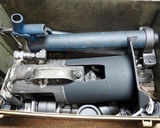 Heavy Duty Pneumatic Hydraulic Ram With Metal Carrying Case