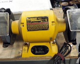 DeWalt 6" Bench Grinder, Model DW756