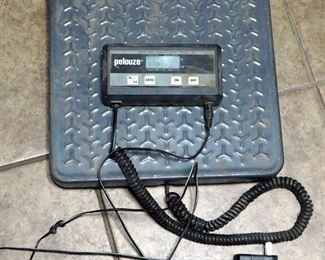 Pelouze Scale Model #4040 With PowerCord, Max Capacity 400 Lbs, 12" x 12"