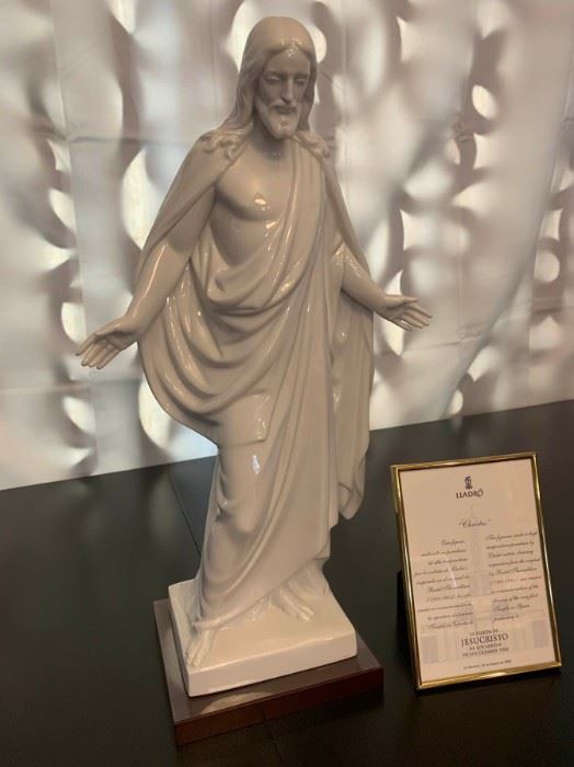 001 Lladro Christus, The Savior