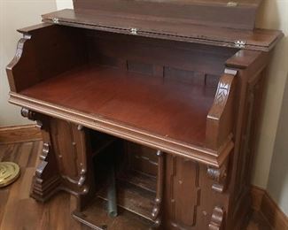 Vintage organ converted into a desk. No particle board used here!