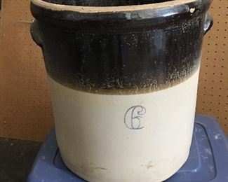 6 gallon crock with handles on sides