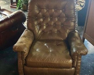 Tufted Button-Back Brown Leather Recliner