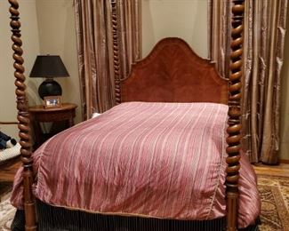 Ebanista "MallorquinaII" Queen 4-Poster Bed with Walnut Headboard 