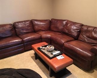 Norwalk Furniture, Leather Sectional