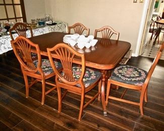 DINING ROOM SET