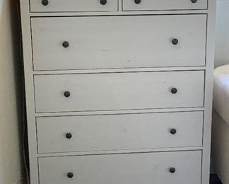 6-Drawer White Finished Pine Dresser	51.5x42.5x19.5in	HxWxD
