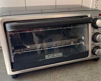 Black & Decker Toaster Oven		
