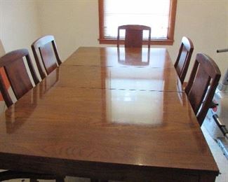 MCM Dining table with chairs and with extension leaf 