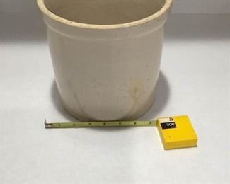 Pottery Crock https://ctbids.com/#!/description/share/318741