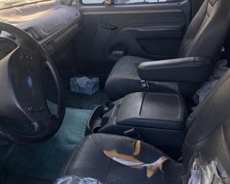 1992 Ford Bronco XLT