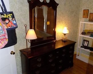 dresser  with mirror