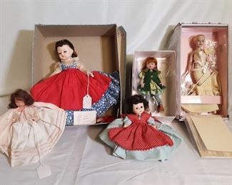 dolls dolls