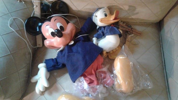 Near Mint VINTAGE  Mickey Mouse Pelham Marionette-24" with Box!  Donald Duck, also Pelham 