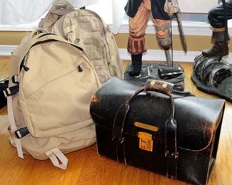 Pilot chart case, military-style ruck sacks