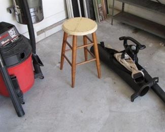 Shop vacuum and leaf vac / blower 