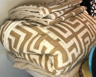 Daniel Stuart Studio Duvet Cover Set..