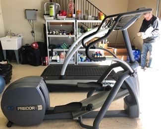 Precor USA EFX546i Elliptical 