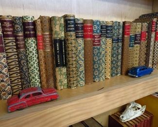BEAUTIFULLY BOUND BOOKS BOUND IN ITALY