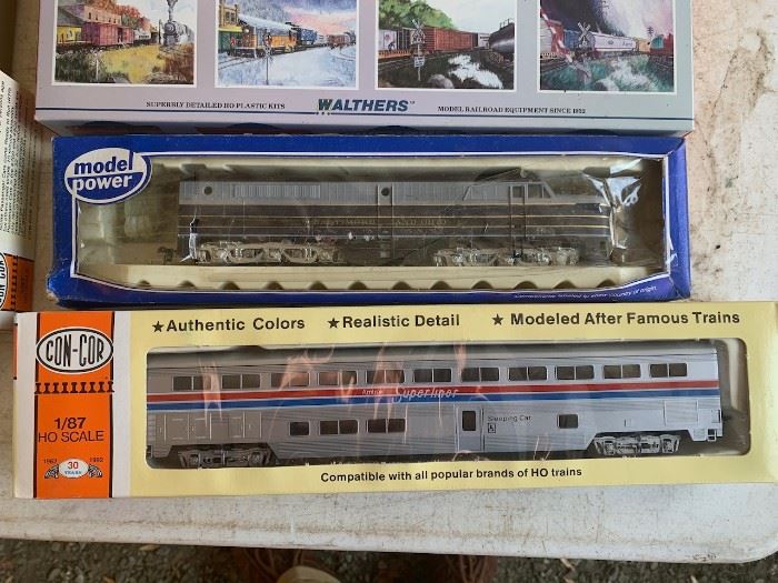 FRIDAY NIGHT AUCTION HO Scale Trains Model starts on 2 21 2020
