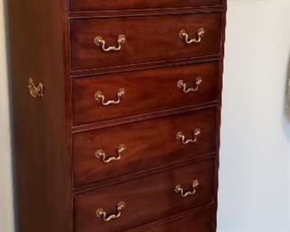 Tall six drawer ches