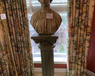 Nouveau Roman female bust