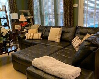 Leather 3 piece sectional sofa