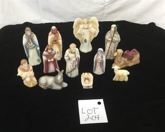 Fenton Nativity. https://s3-us-west-2.amazonaws.com/ct-store-auction-production/images/177/27507_1579459639/01579565283000.jpg