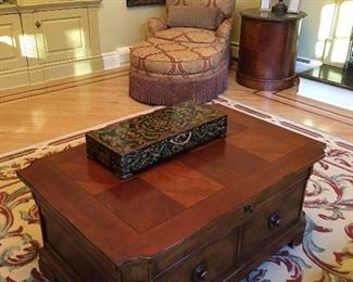 Coffee Table, accessories and Carpet