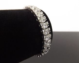 .925 Sterling Silver Crystal Bow Bracelet
