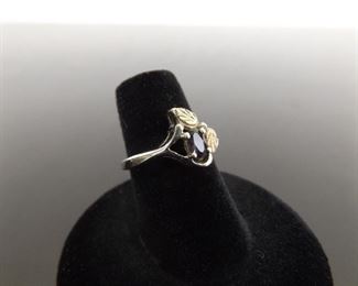 .925 Sterling Silver Black Hills Gold Leaf Amethyst Ring Size 6
