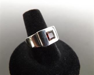 .925 Sterling Silver Square Cut Garnet Cocktail Ring Size 8
