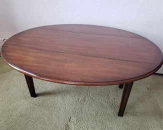 Kittinger Drop Leaf Coffee/Side Table https://ctbids.com/#!/description/share/319637
