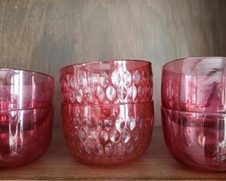 Steuben Cranberry Finger Bowls & More https://ctbids.com/#!/description/share/321649