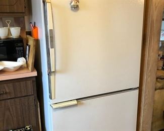 Amana refrigerator......