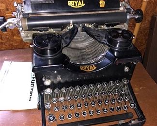 Antique Royal typewriter