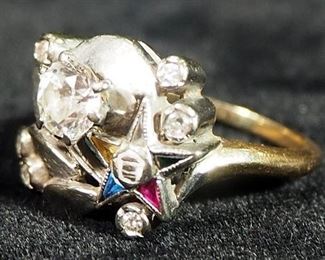 Ladies 14K Gold North Star Mason's Ring With Diamonds In Floral Design Around Center Stone, Size 7 1/4