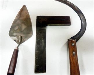 Kelly Axe & Tool Co Hand Sickle, Wm Enders Oak Leaf Try Square And Antique Trowel