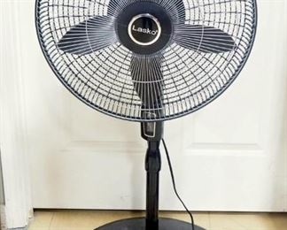 Lasko 16" Blade 4-Speed Adjustable Height Floor Fan With Remote Control, Powers On