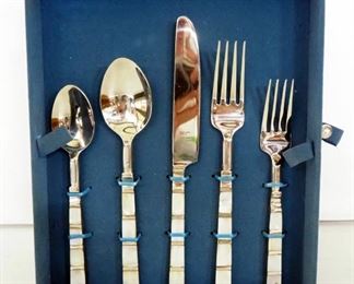 Towle Mother Of Pearl Handled Flatware Setting For 4