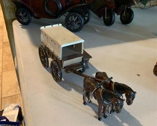 Berkeley vintage model T or A and 2 motor cycles. EX condition
Cast Iron Stagecoach, unmarked, great condition.